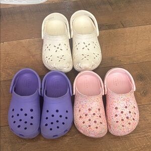 CROCS Kids Slip-On Clogs Trio in White, Purple & Pink Confetti